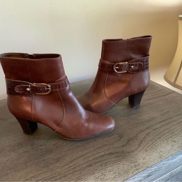 Anne Klein Shoes - Brown Leather Ankle Zip Boots